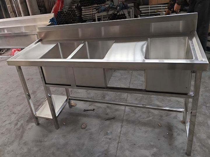 異型水池